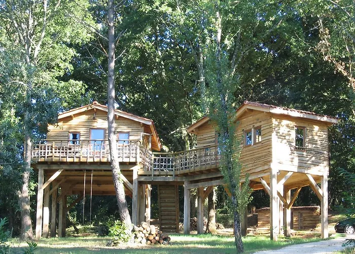 Les Cabanes Du Tertre