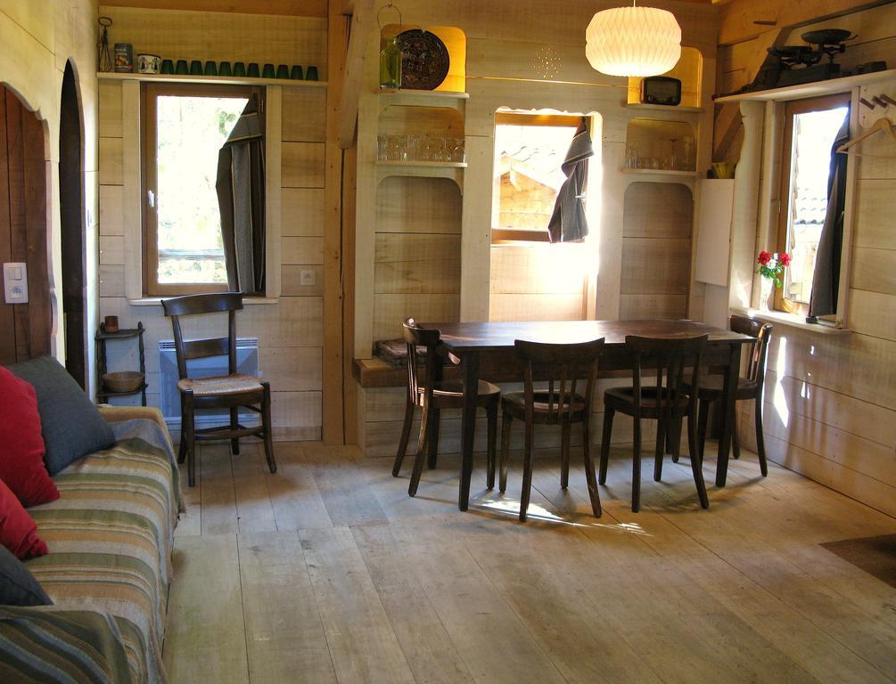 Les Du Tertre